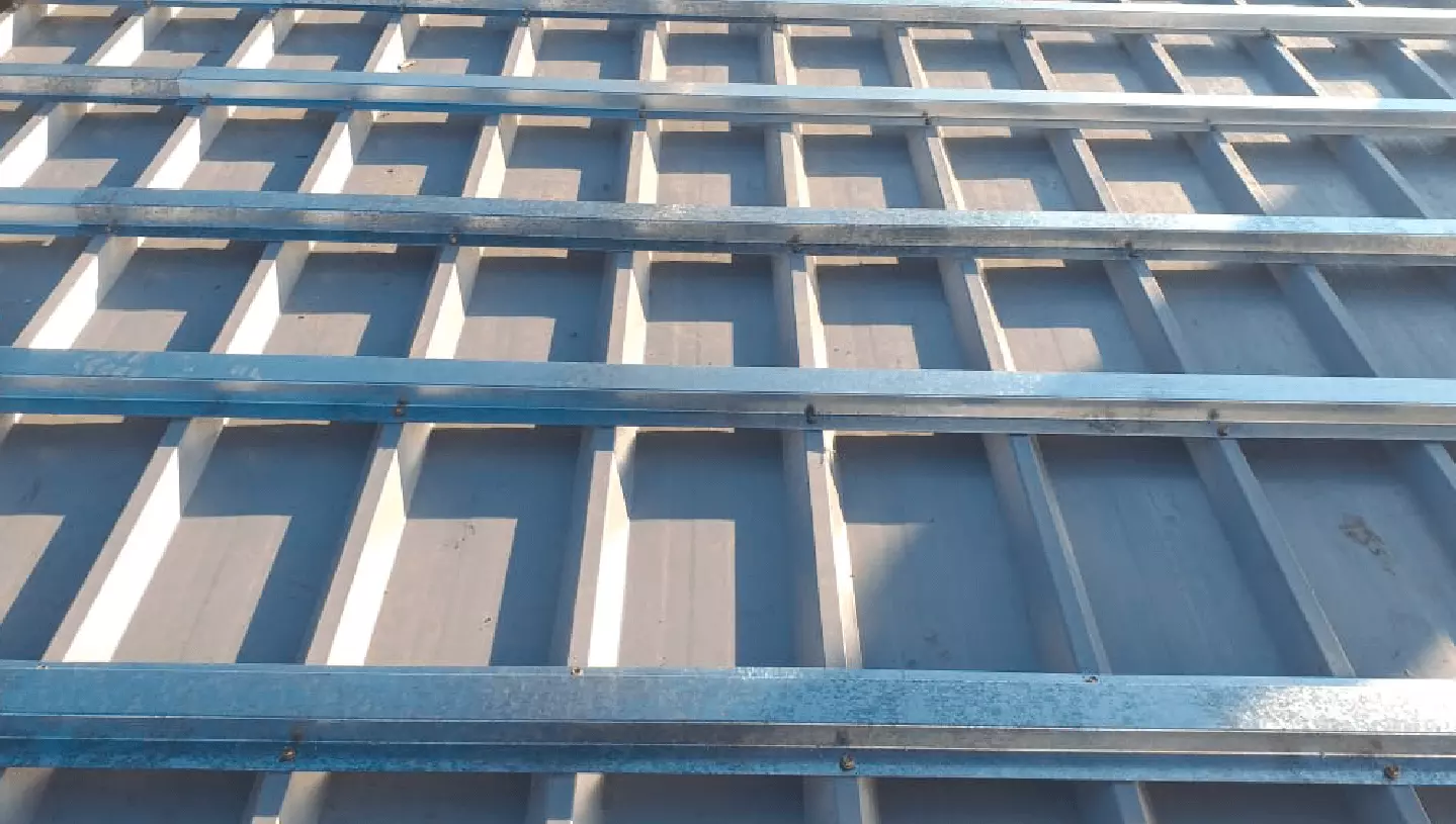 Устройство кровли ресторана сети быстрого питания McDonald's